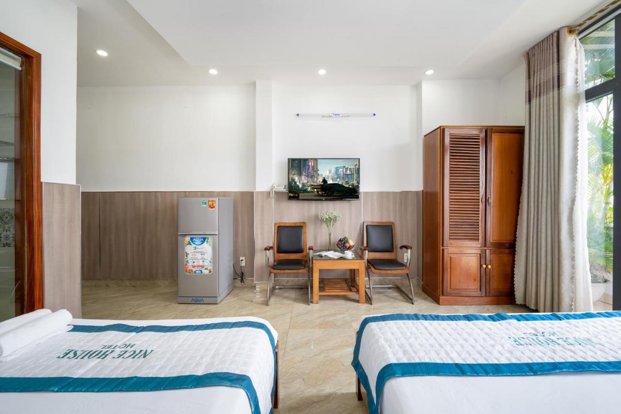 Nice House Hotel Da Nang Buitenkant foto