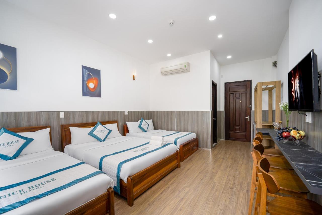 Nice House Hotel Da Nang Buitenkant foto