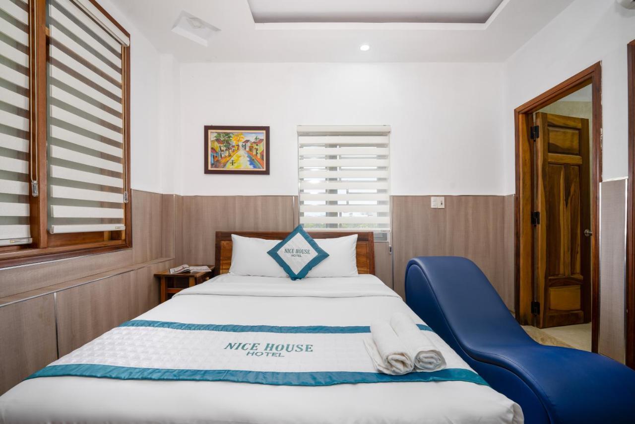 Nice House Hotel Da Nang Buitenkant foto