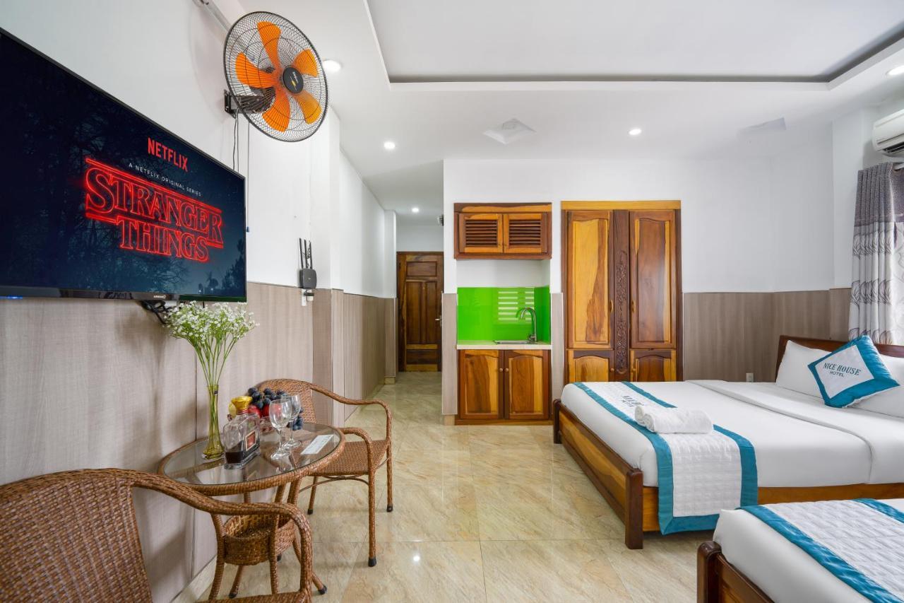 Nice House Hotel Da Nang Buitenkant foto