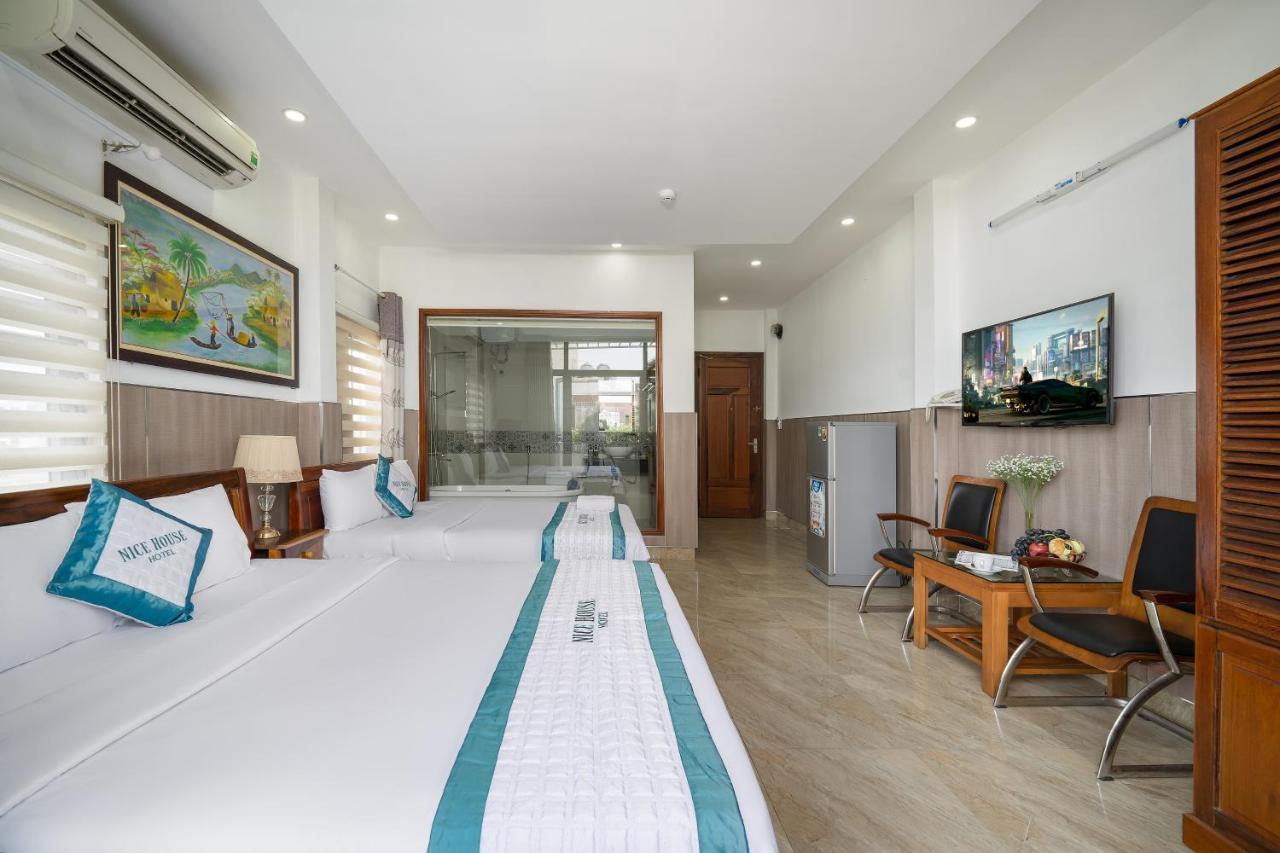 Nice House Hotel Da Nang Buitenkant foto